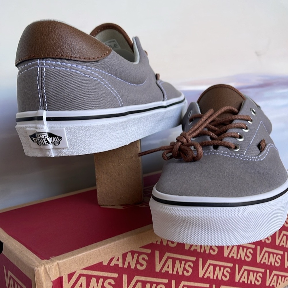 Vans WMNS Era 59
(C&L) Frost Gray/Acid Den
VN0A38FSQ70
Sneakers - Picture 9 of 16